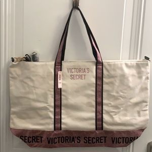 Victoria’s Secret Travel Bag (Carry On)